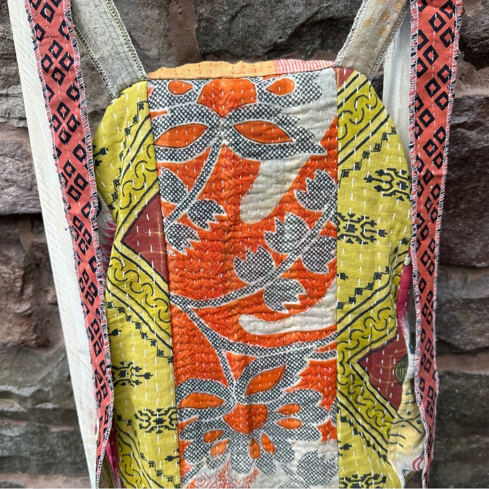 ✨VINTAGE KANTHA SARI BOHO BACKPACK - Picture 8 of 10